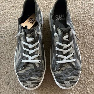 Steve Madden Camouflage Sneakers